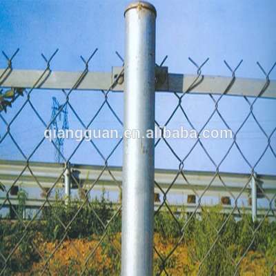 High quality hot dipped galvanized diamond mesh used chain link fence for basketball court/Iron & steel fence cyclone wire price